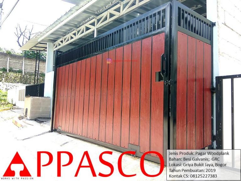 Pagar Woodplank Kayu di Griya Bukit Jaya Bogor